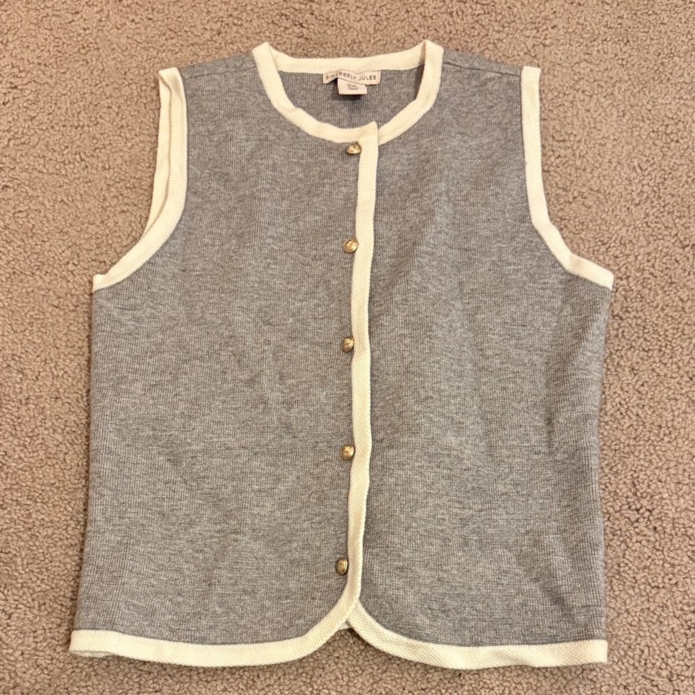 Sincerely Jules Gray and Cream Knit Top